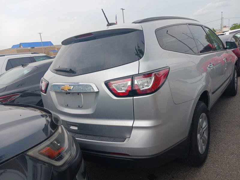 Used 2017 Chevrolet Traverse LS FWD image 3