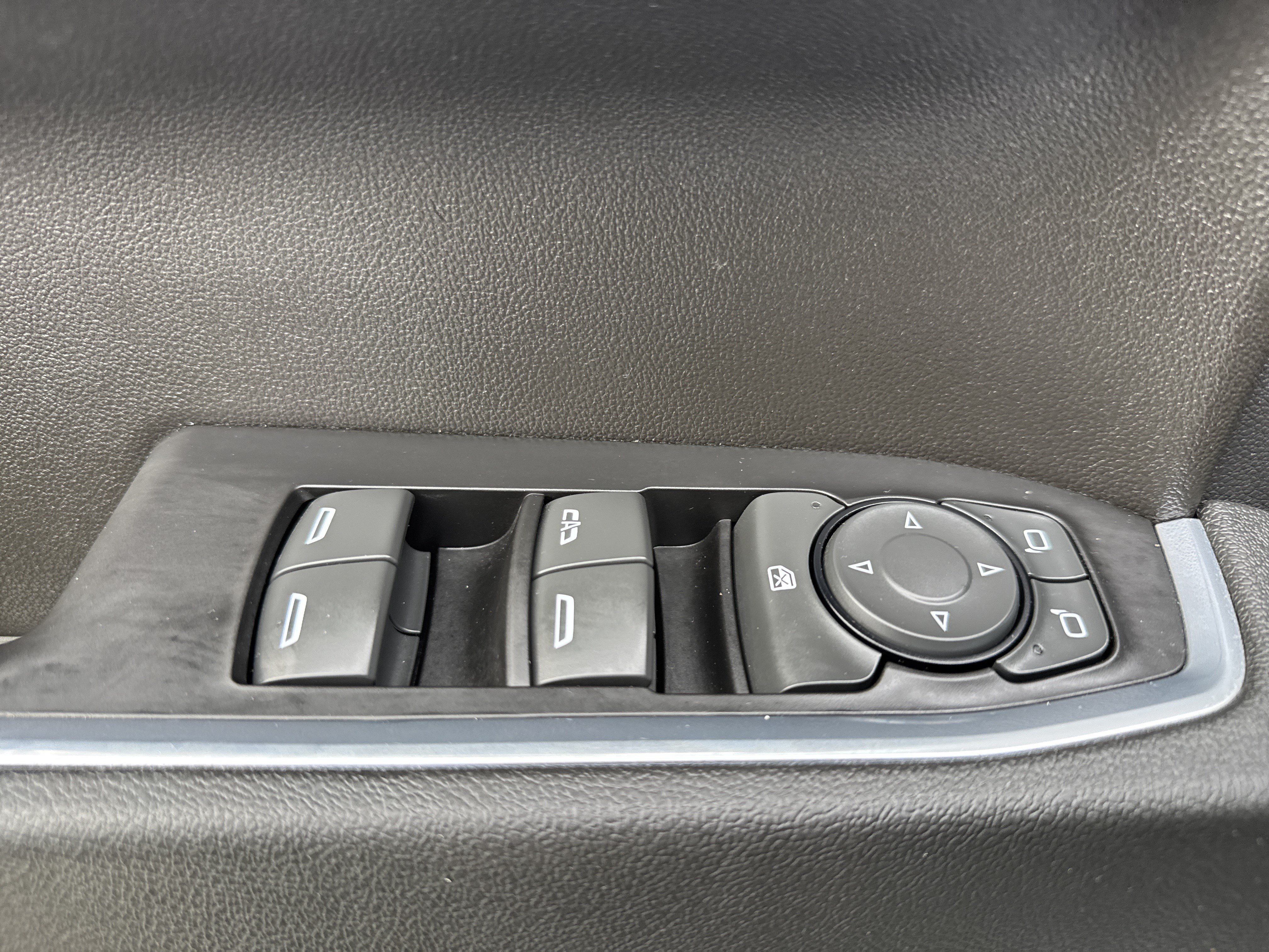 Used 2023 Chevrolet Silverado 1500 RST w/ RST All Star Premium Package AWD/4WD image 15