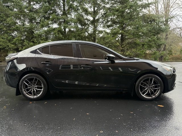 Used 2016 MAZDA MAZDA3 i Sport w/ Preferred Equipment Package image 4