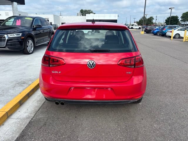 Used 2015 Volkswagen Golf 4-Door FWD image 7