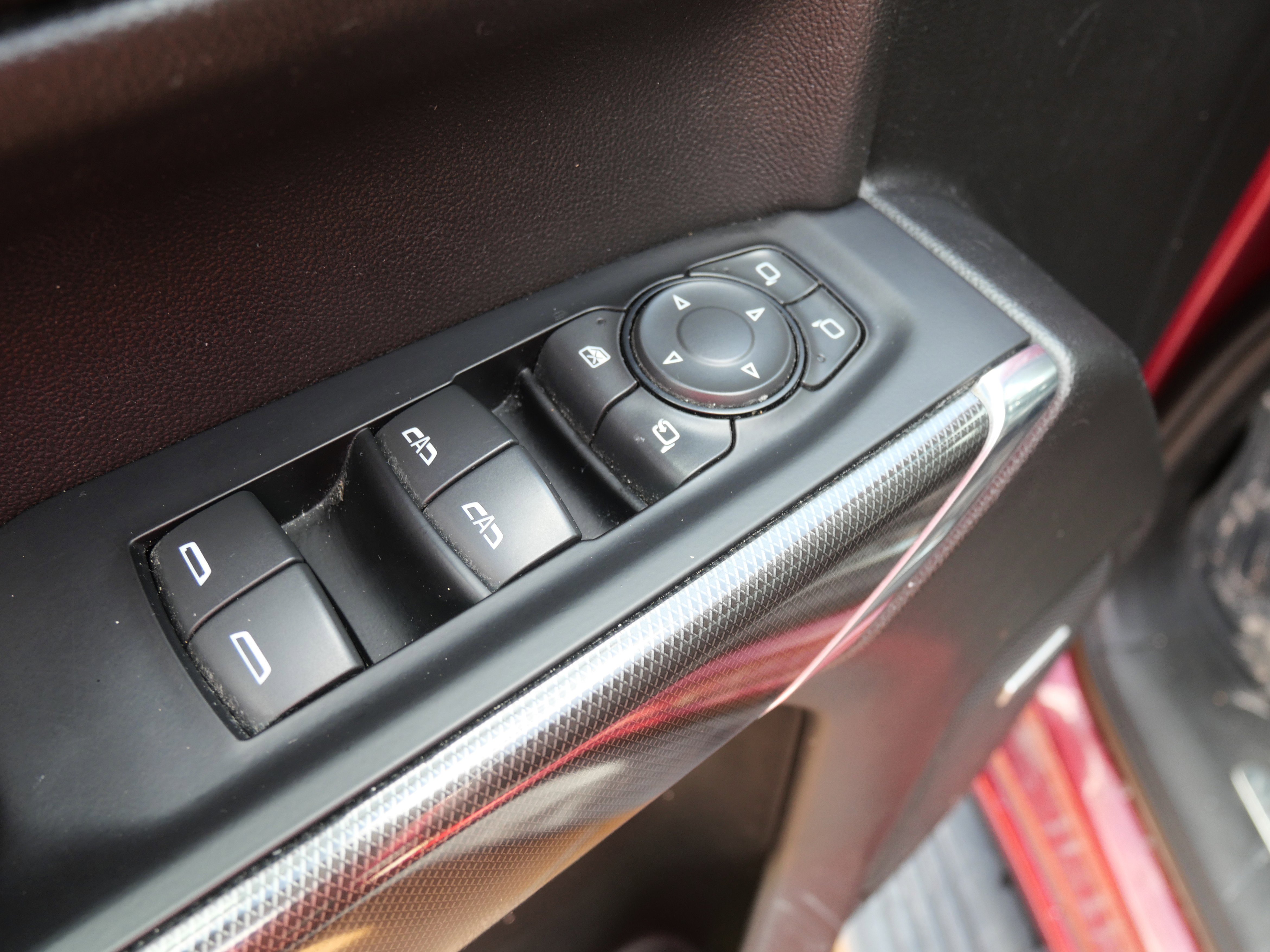 Used 2019 GMC Sierra 1500 AT4 w/ AT4 Premium Package image 8