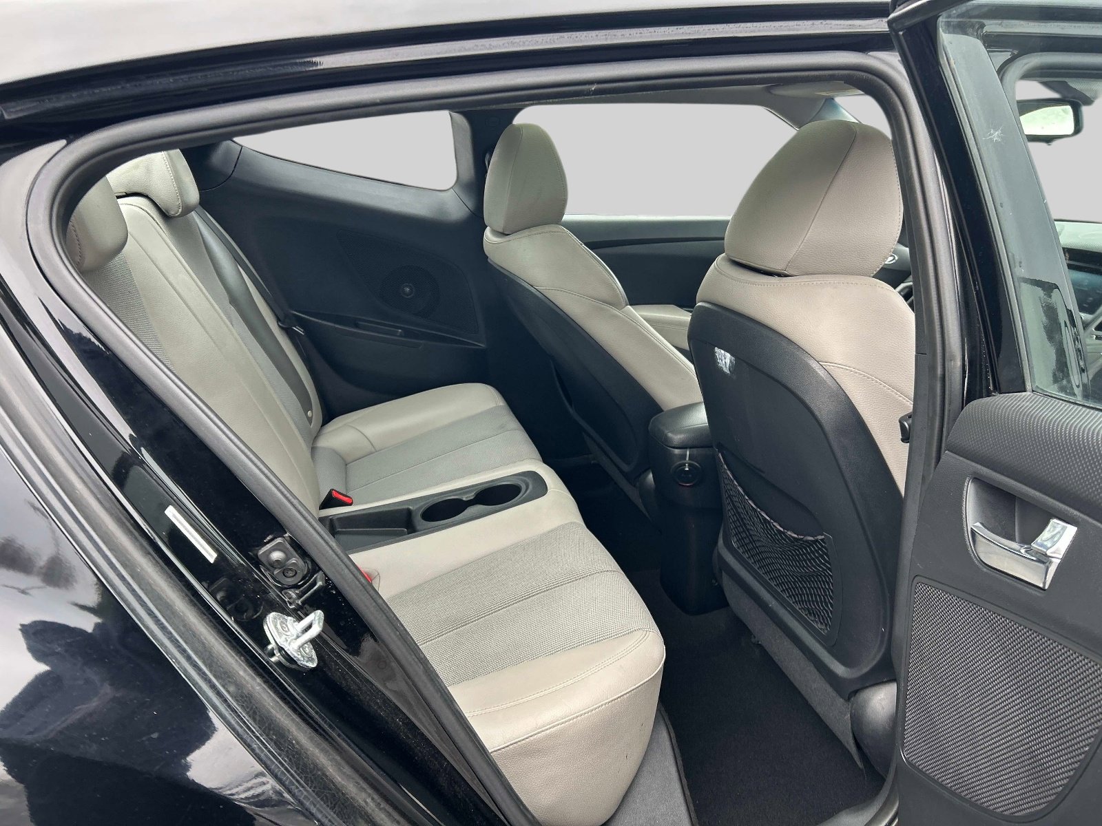 Used 2014 Hyundai Veloster w/ Style Package 02 image 12