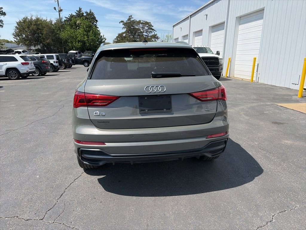 Used 2020 Audi Q3 2.0T Premium w/ Convenience Package image 6