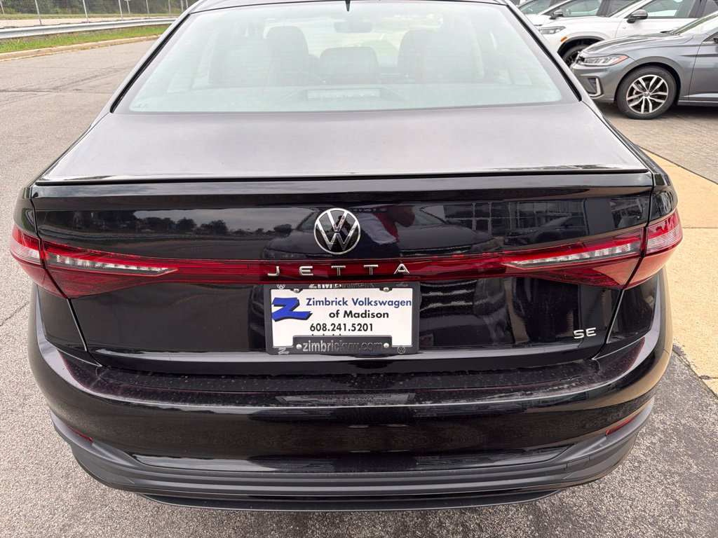 New 2026 Volkswagen Jetta SE FWD image 6