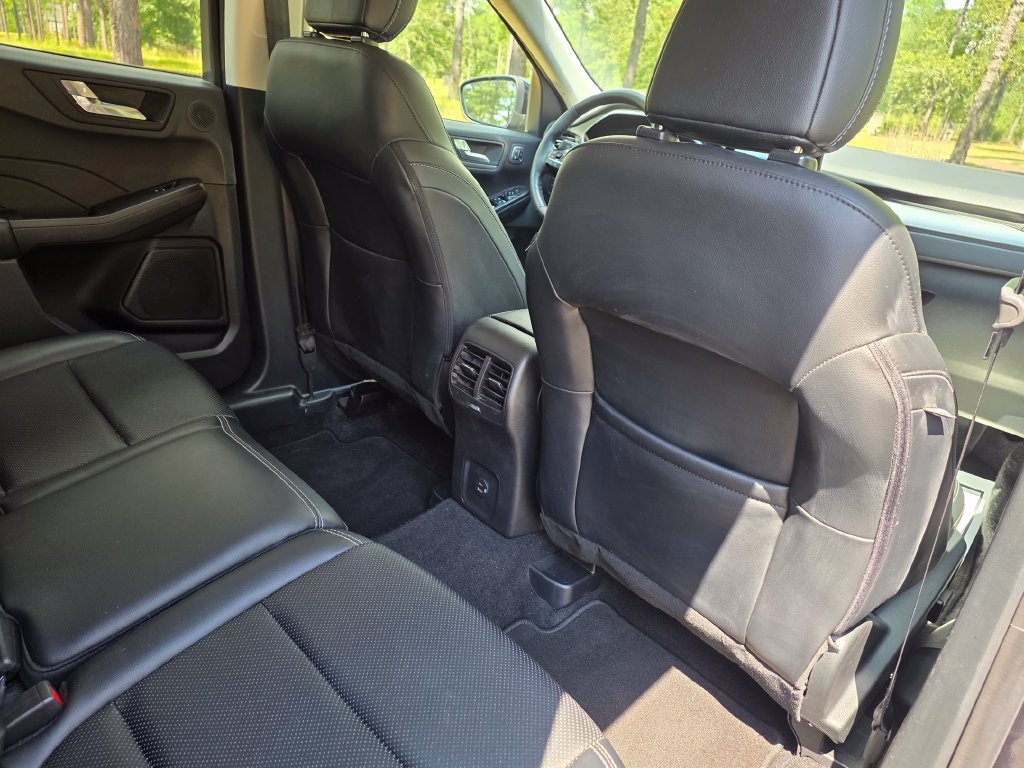 Used 2021 Ford Escape Titanium AWD/4WD image 22