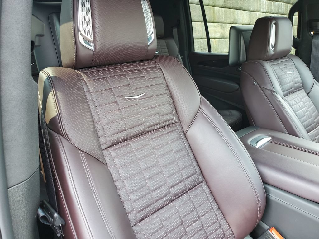 Used 2024 Cadillac Escalade ESV Sport Platinum w/ Heavy-Duty Trailer Package AWD/4WD image 37