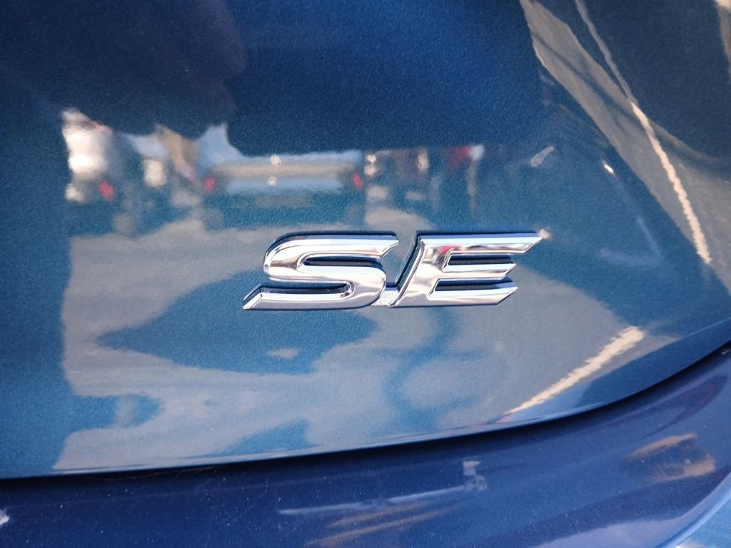 New 2026 Toyota Camry SE image 12