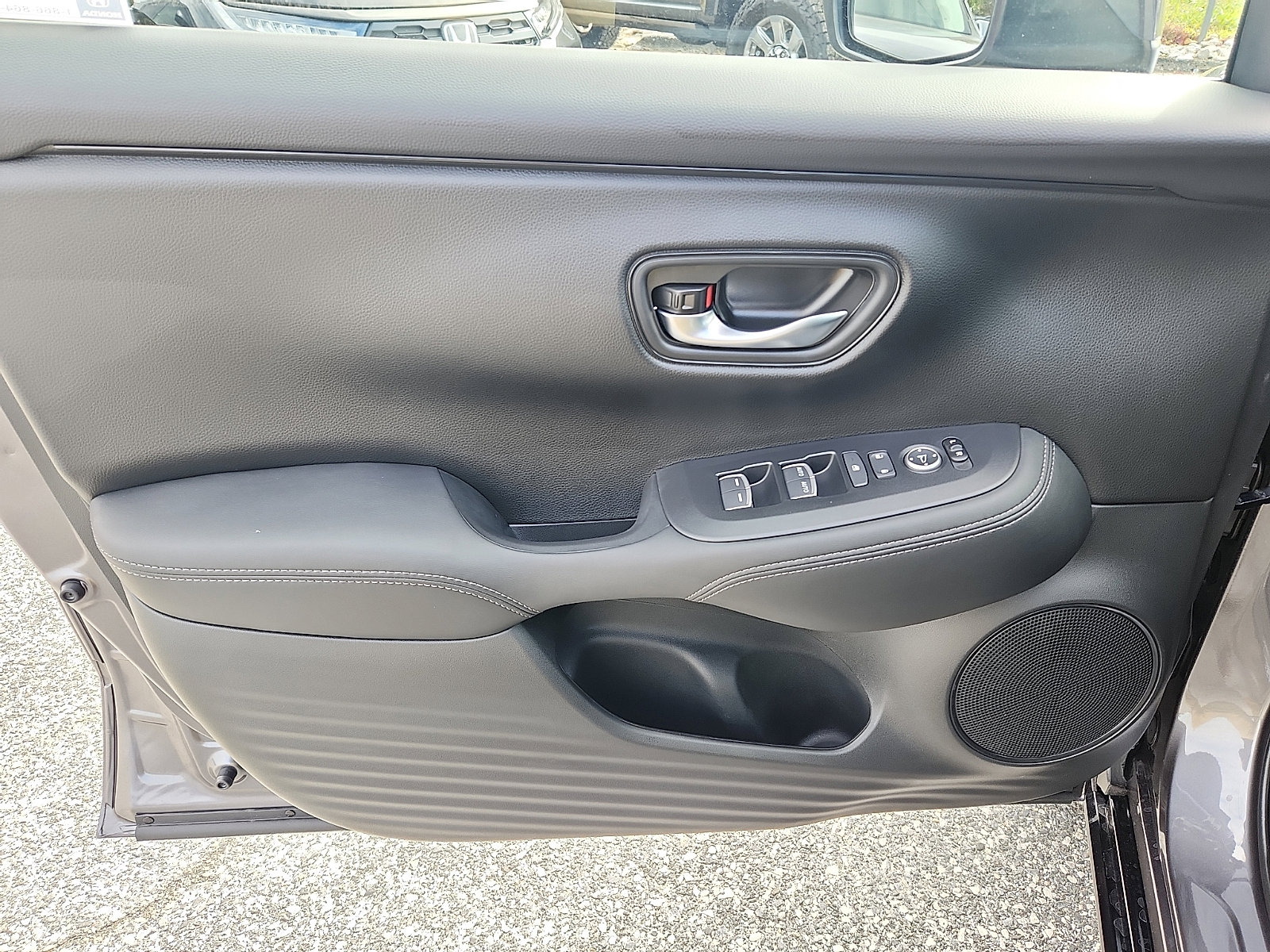 New 2026 Honda HR-V EX-L image 8