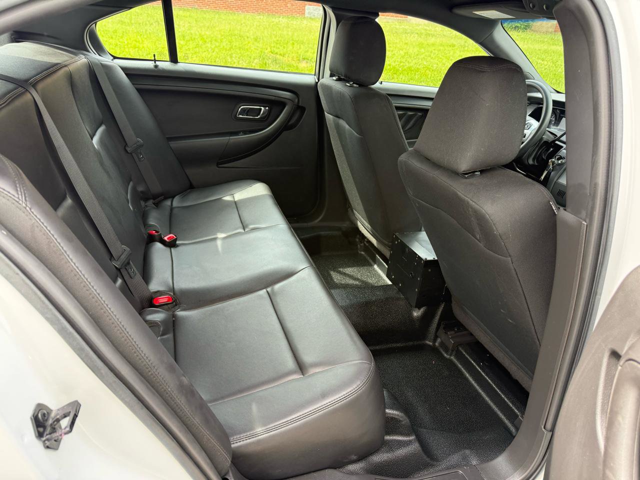 Used 2018 Ford Taurus Police Interceptor AWD image 20