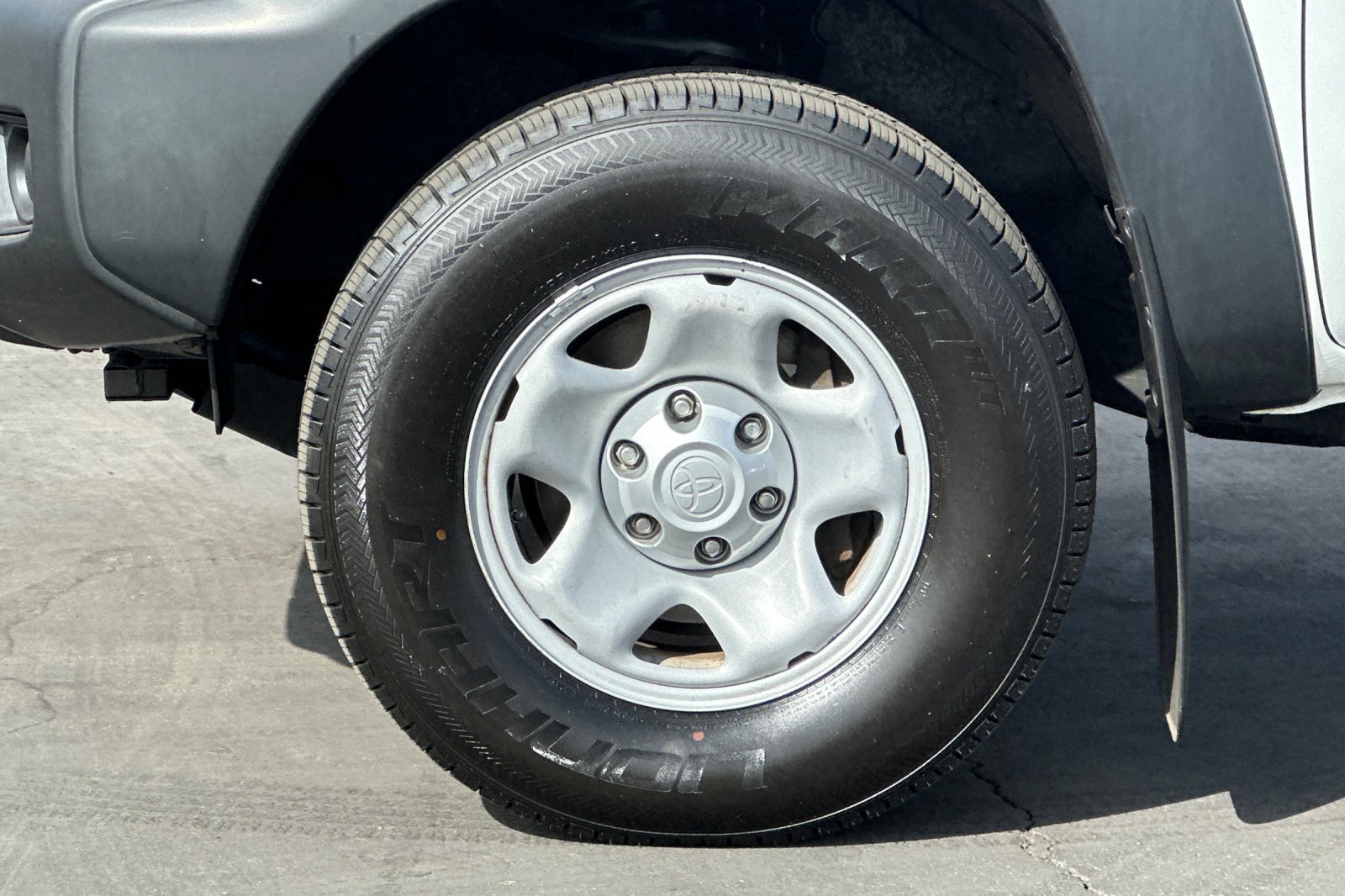 Used 2014 Toyota Tacoma 4x4 Regular Cab image 23