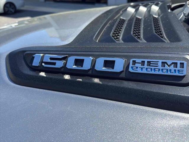 Used 2022 RAM 1500 Laramie w/ Sport Appearance Package image 12