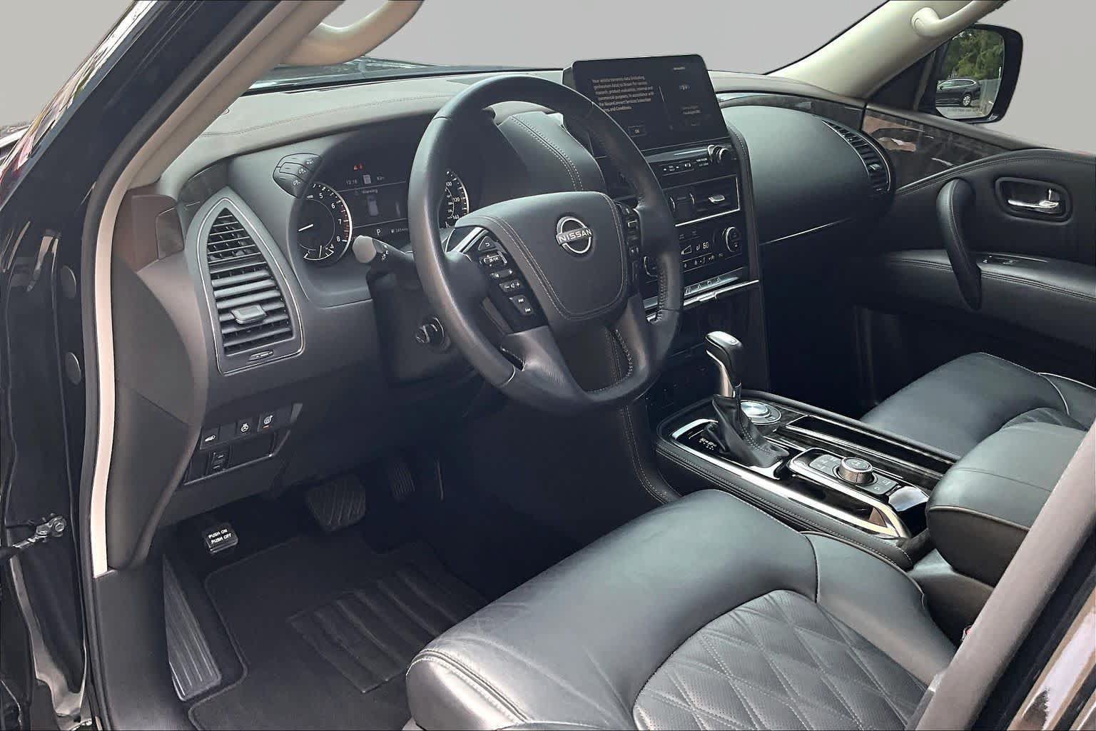 Used 2024 Nissan Armada Platinum w/ Captain's Chairs Package RWD image 18