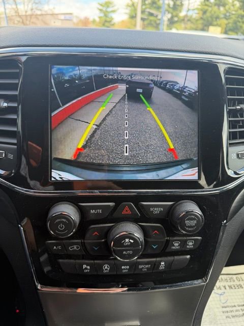 Used 2021 Jeep Grand Cherokee Altitude AWD/4WD image 24