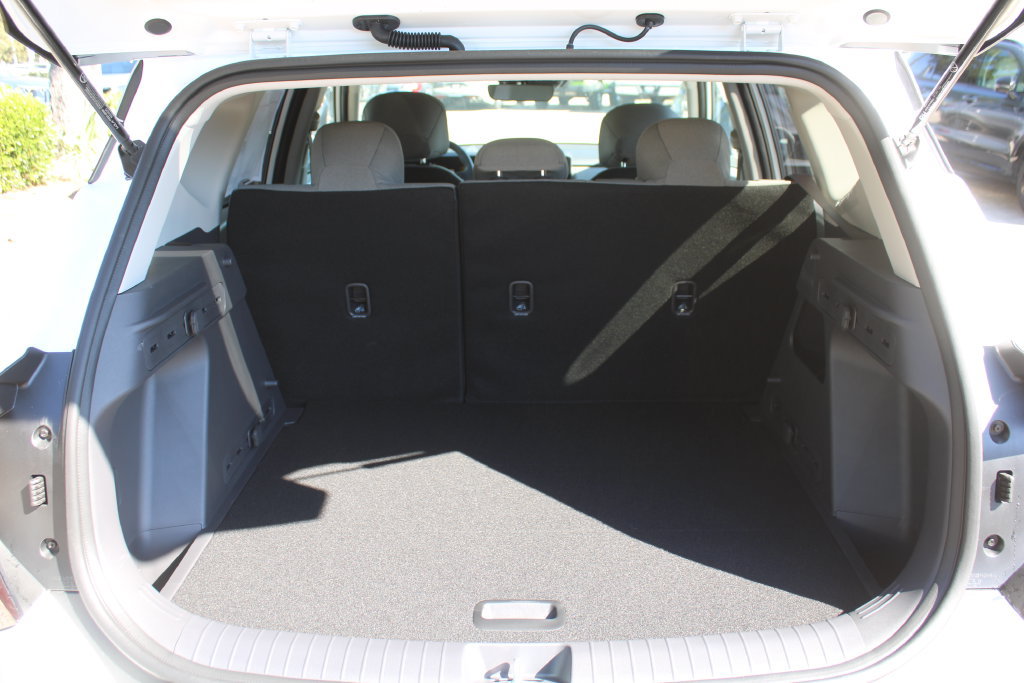 New 2027 Kia Seltos LX FWD image 10