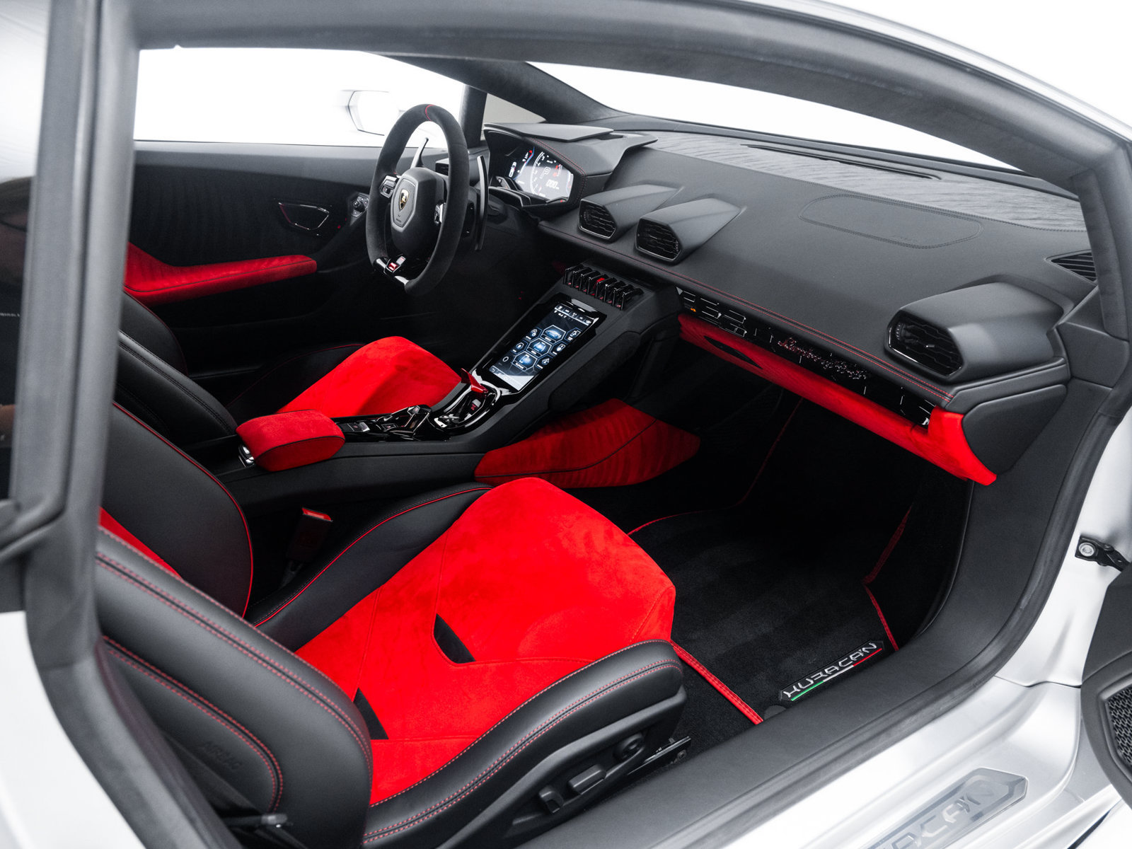 Used 2020 Lamborghini Huracan EVO AWD/4WD image 40
