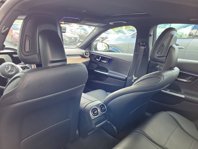 Used 2025 Mercedes-Benz C 300 Sedan image 11