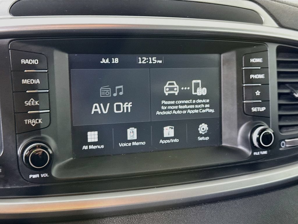 Used 2020 Kia Sorento FWD V6 image 6