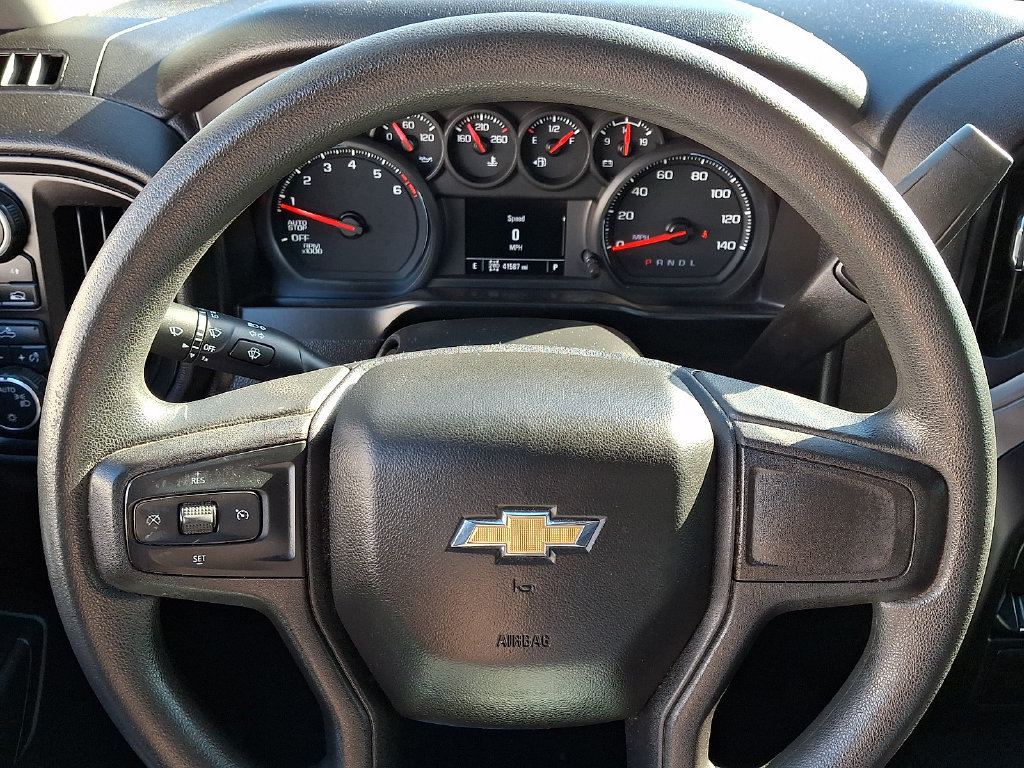 Used 2020 Chevrolet Silverado 1500 Custom w/ Custom Value Package AWD/4WD image 18
