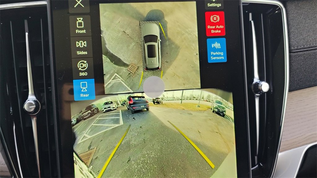 New 2026 Volvo XC90 B6 Plus image 22