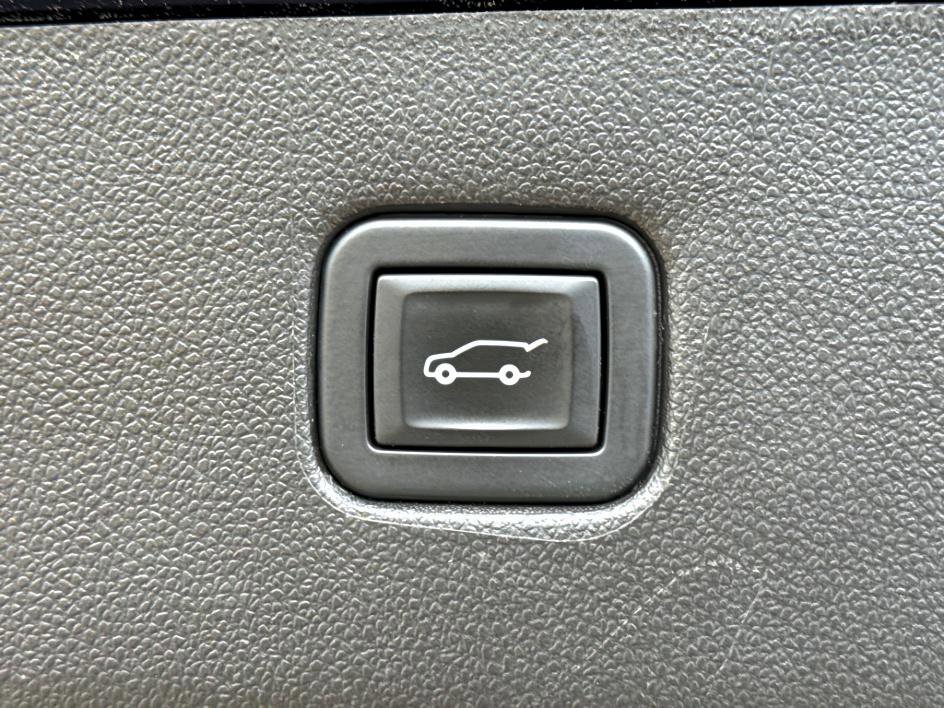 Used 2021 Chevrolet Blazer LT image 11