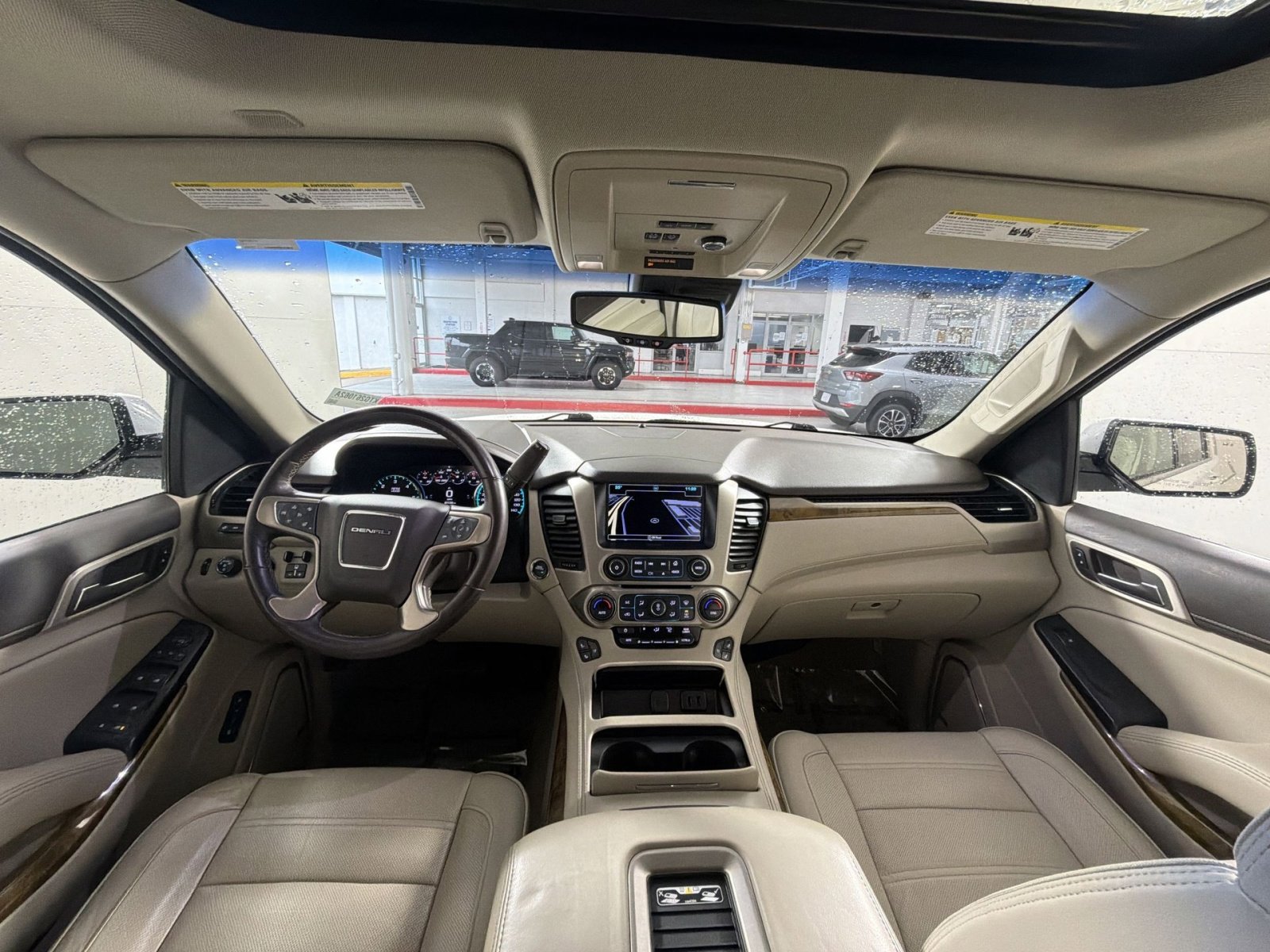 Used 2017 GMC Yukon Denali w/ Open Road Package image 23