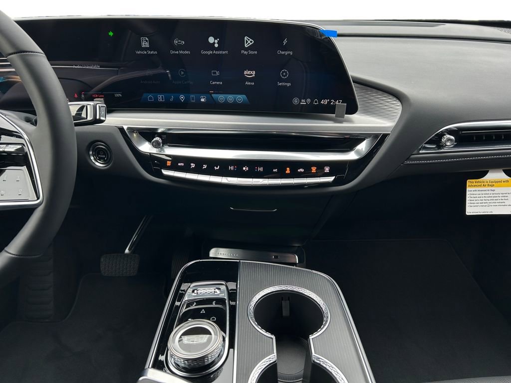 Used 2025 Cadillac Lyriq Sport image 12