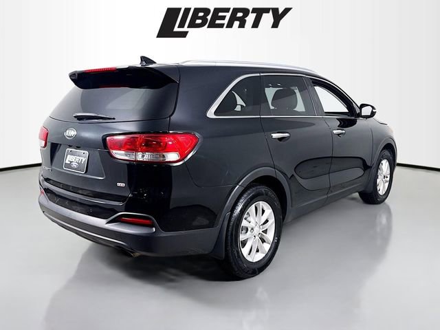 Used 2016 Kia Sorento LX w/ LX Convenience Package image 7