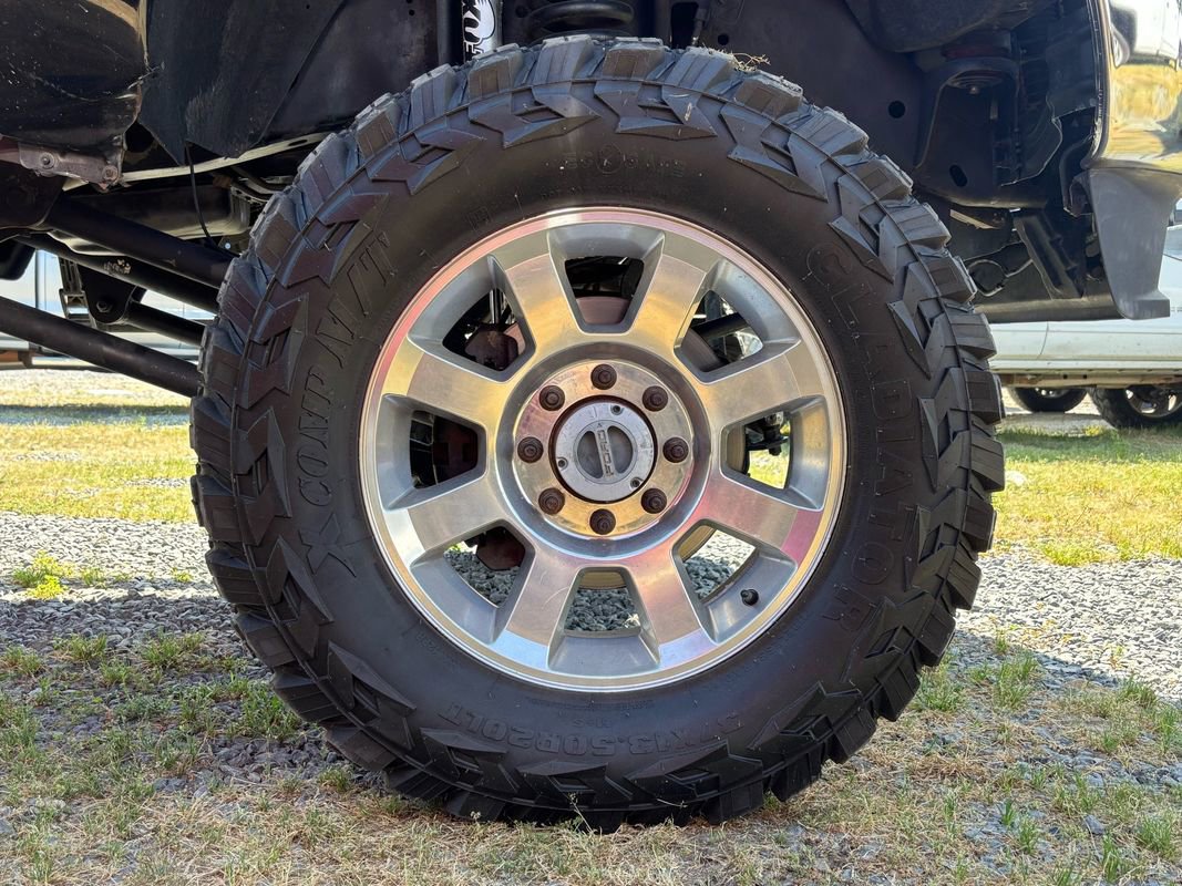 Used 2016 Ford F250 Platinum w/ FX4 Off-Road Package AWD/4WD image 7