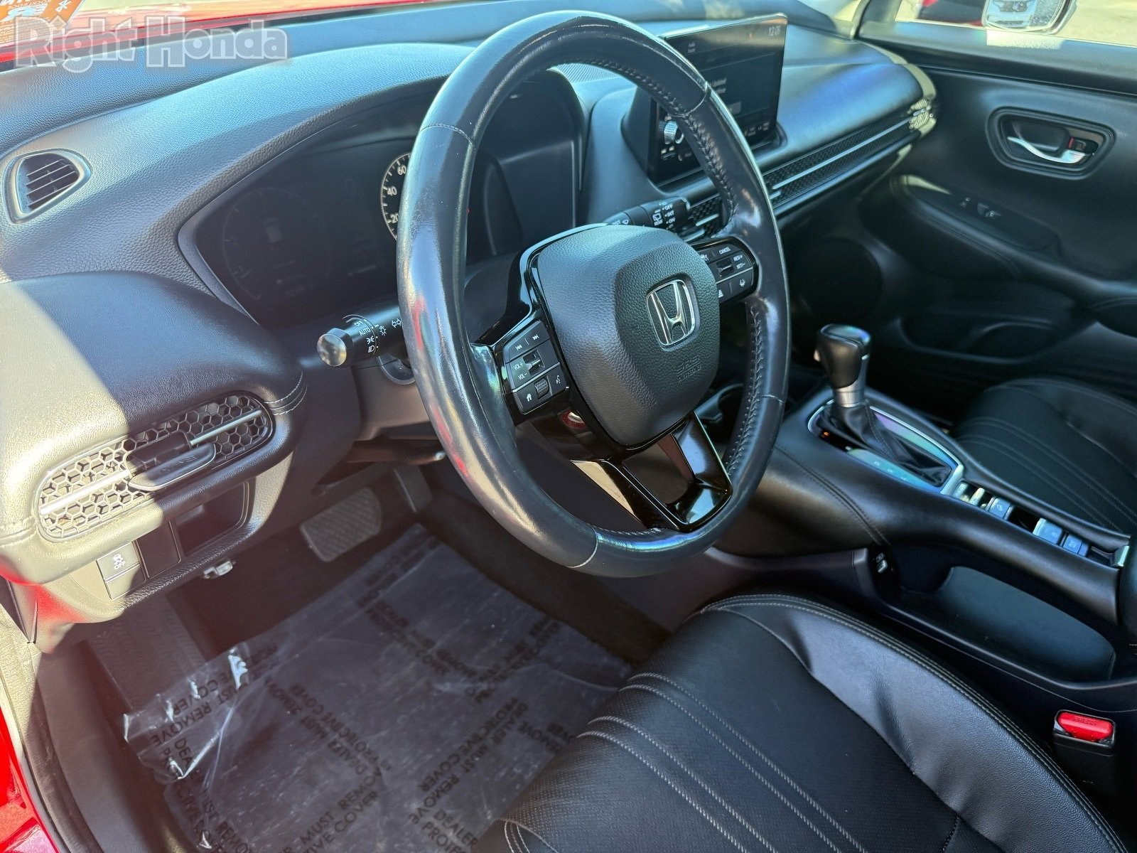 Used 2023 Honda HR-V EX-L image 12