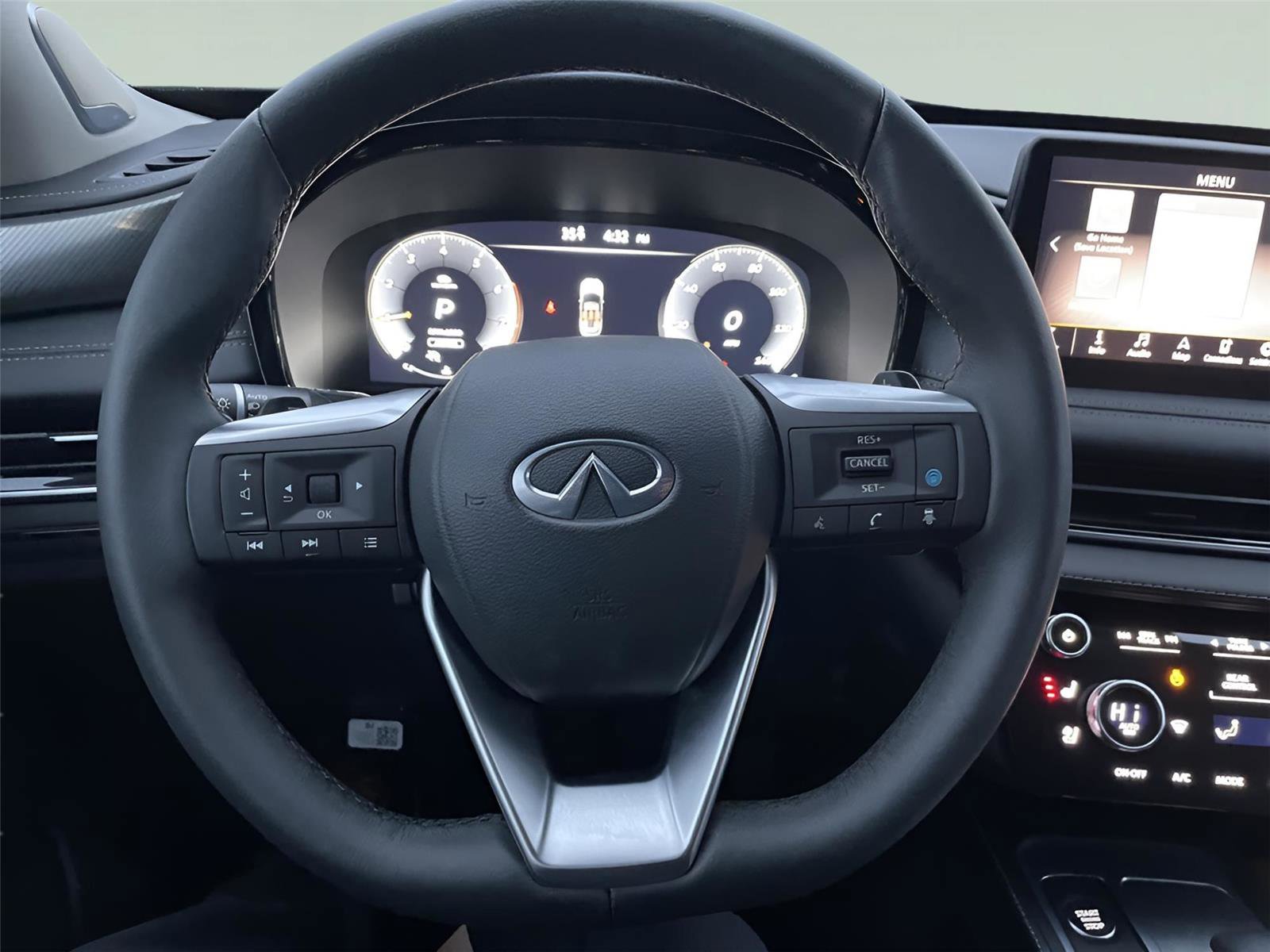 Used 2025 INFINITI QX60 Luxe w/ Lighting Package (N94) image 31