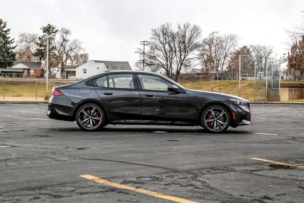 New 2026 BMW 530i xDrive w/ M Sport Package image 6