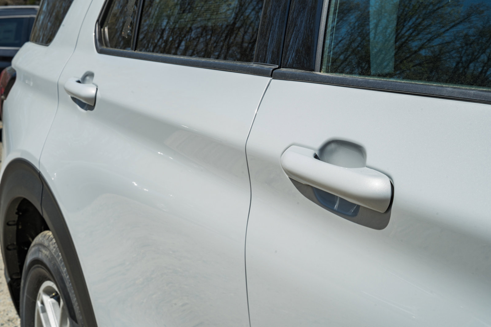 New 2026 Ford Explorer Active RWD image 14