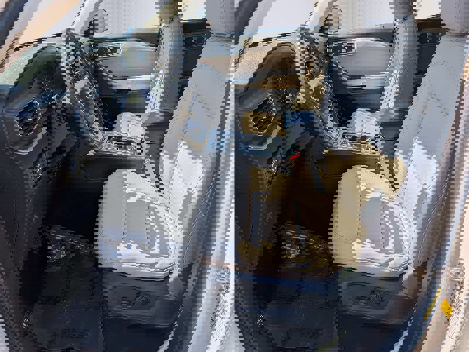 Used 2023 Ford Explorer XLT w/ Equipment Group 202A image 15