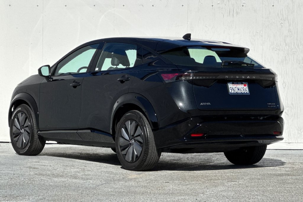 Used 2024 Nissan Ariya AWD image 5