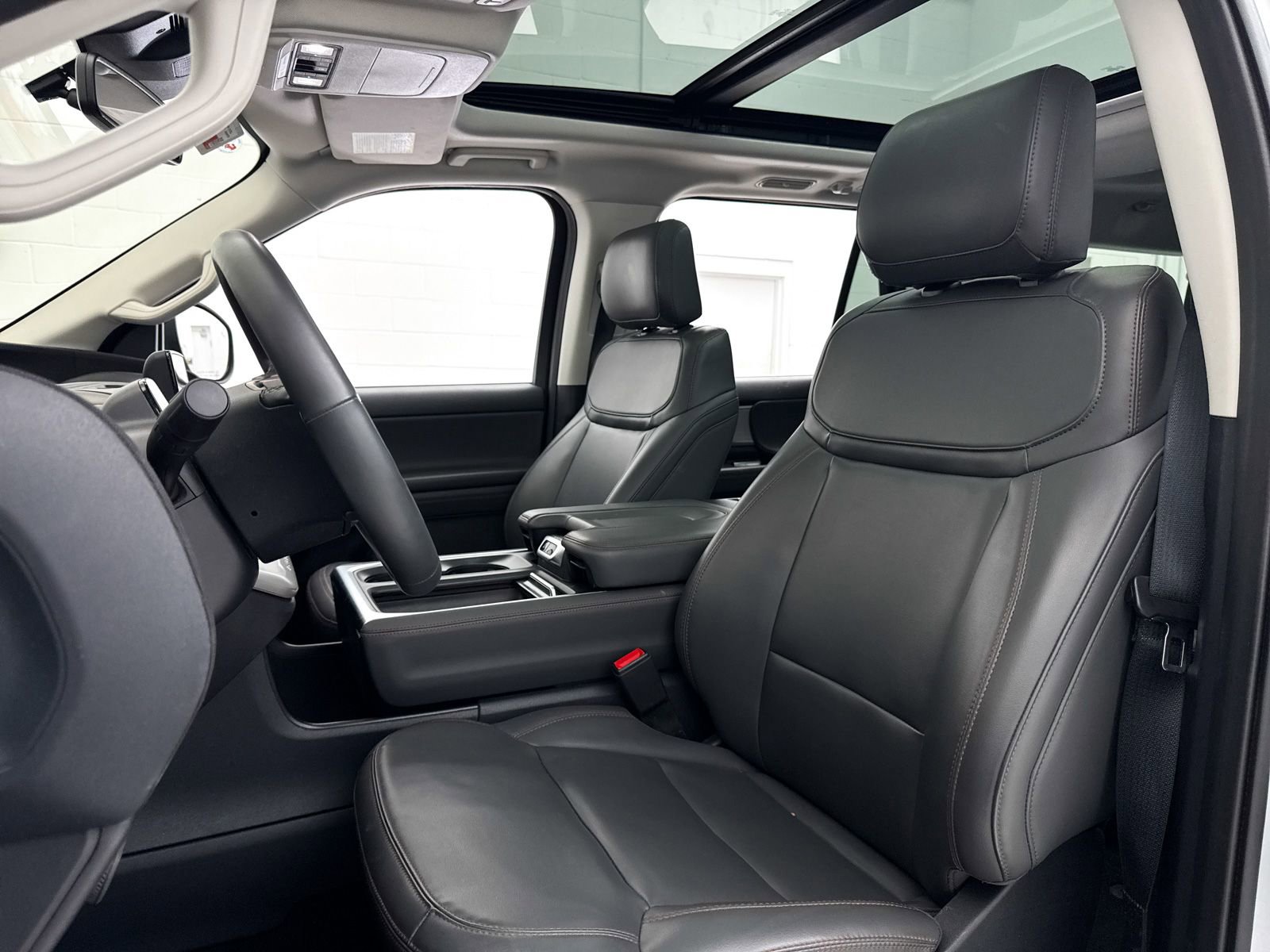 Used 2025 Ford Expedition Max Active AWD/4WD image 20