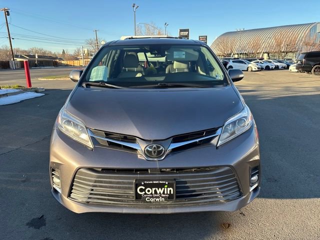 Used 2020 Toyota Sienna XLE image 9