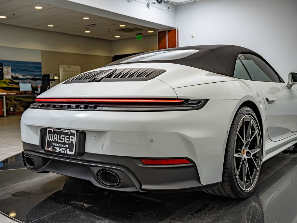 Certified 2025 Porsche 911 Carrera RWD image 21