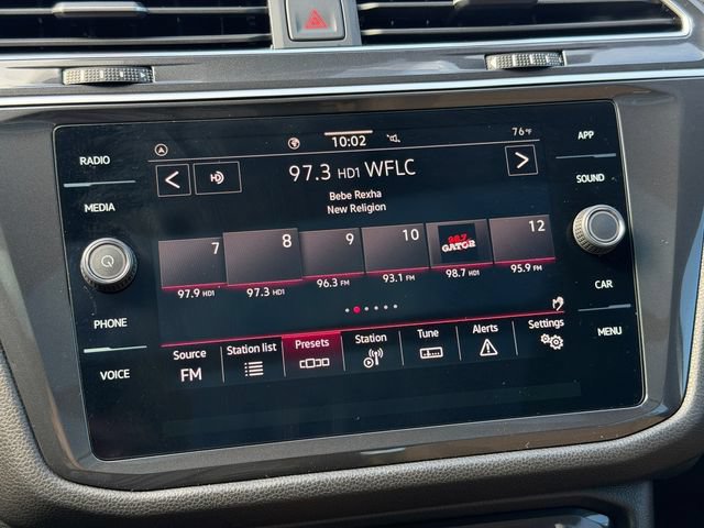 Certified 2023 Volkswagen Tiguan SE R-Line FWD image 22