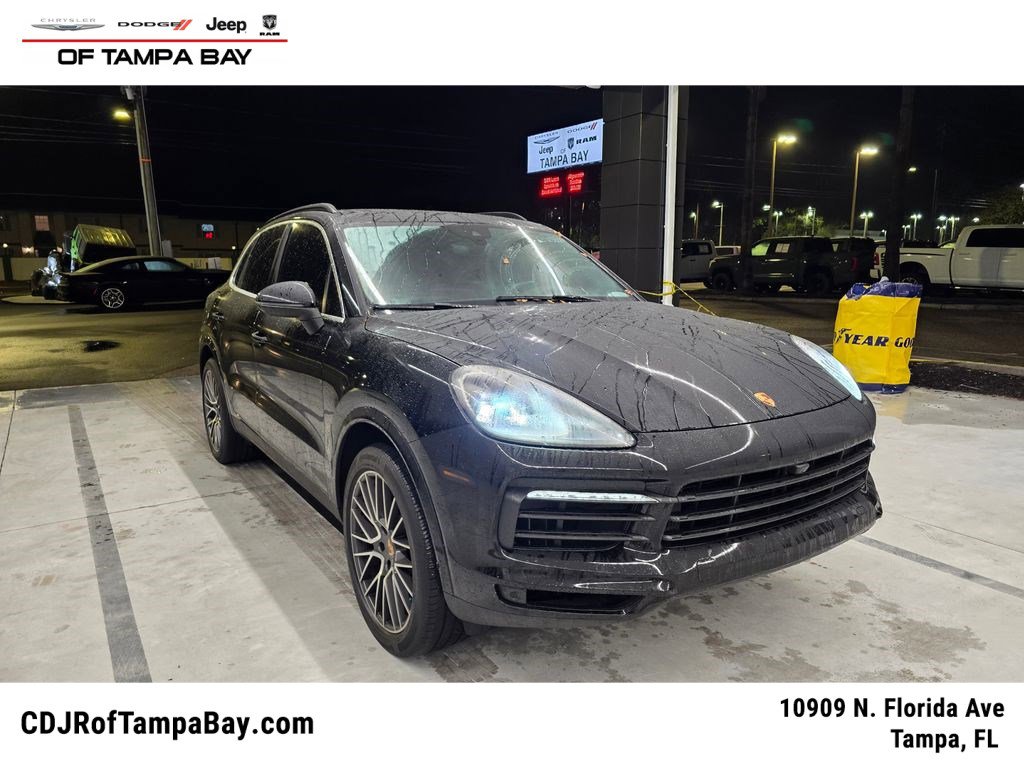 Used 2021 Porsche Cayenne S image 1