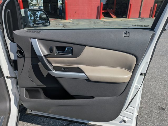 Used 2013 Ford Edge Limited FWD image 25