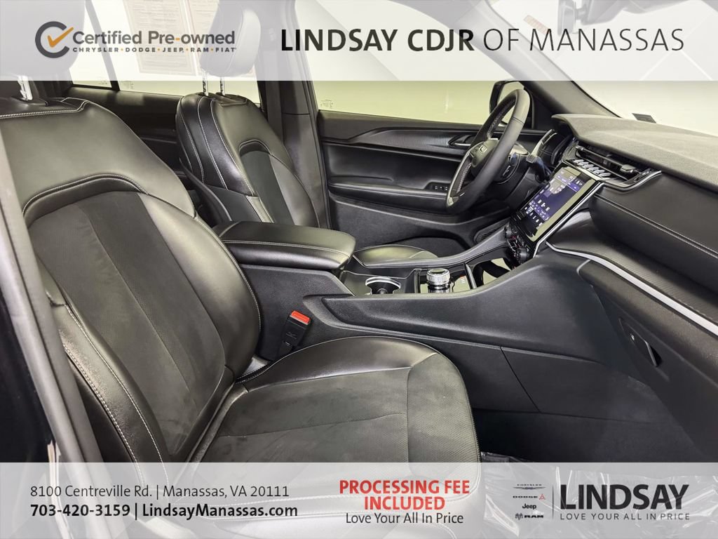 Certified 2025 Jeep Grand Cherokee Altitude AWD/4WD image 15