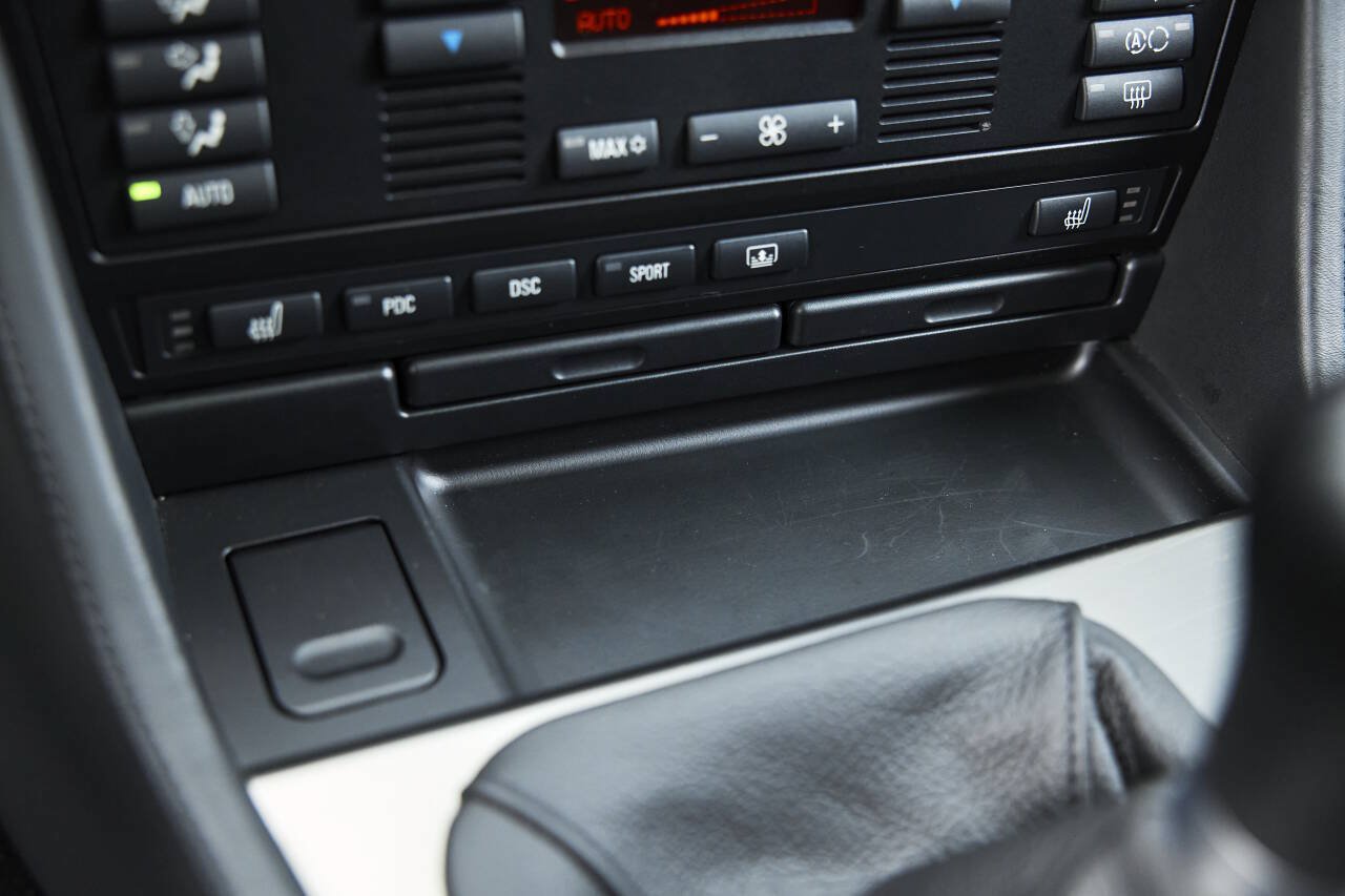 Used 2003 BMW M5 RWD image 59