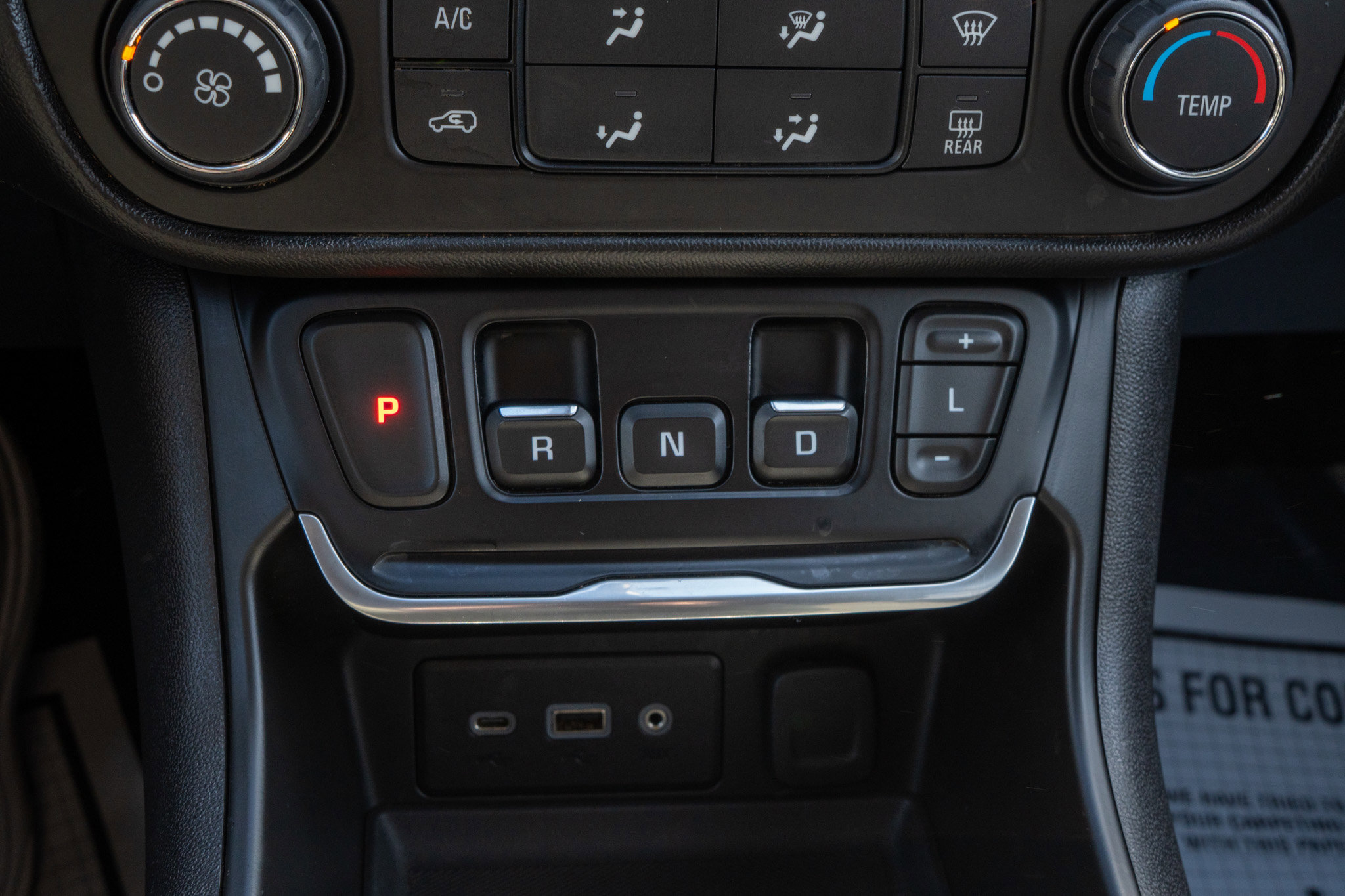 Used 2019 GMC Terrain SLE w/ Black Edition image 13