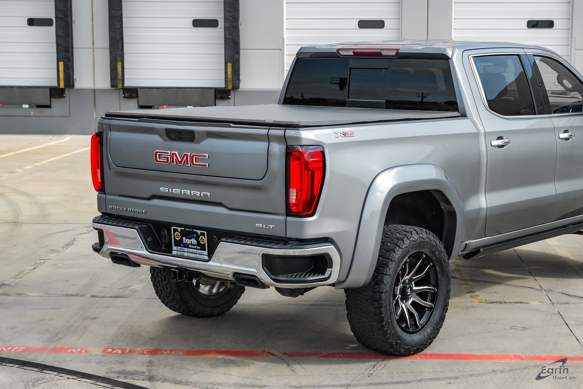 Used 2021 GMC Sierra 1500 SLT w/ SLT Premium Plus Package image 17