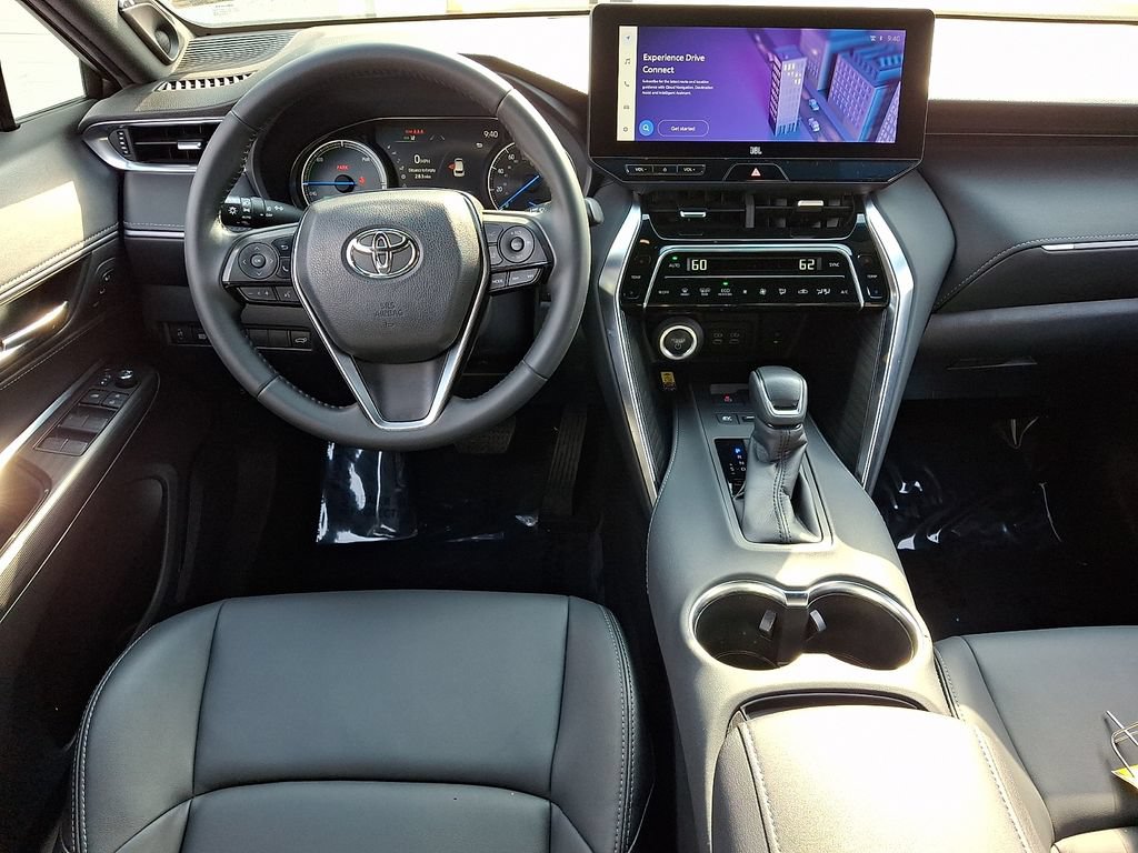 Certified 2024 Toyota Venza XLE AWD/4WD image 11