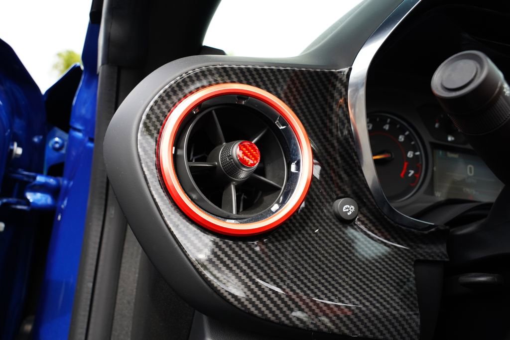 Used 2024 Chevrolet Camaro LT RWD image 5