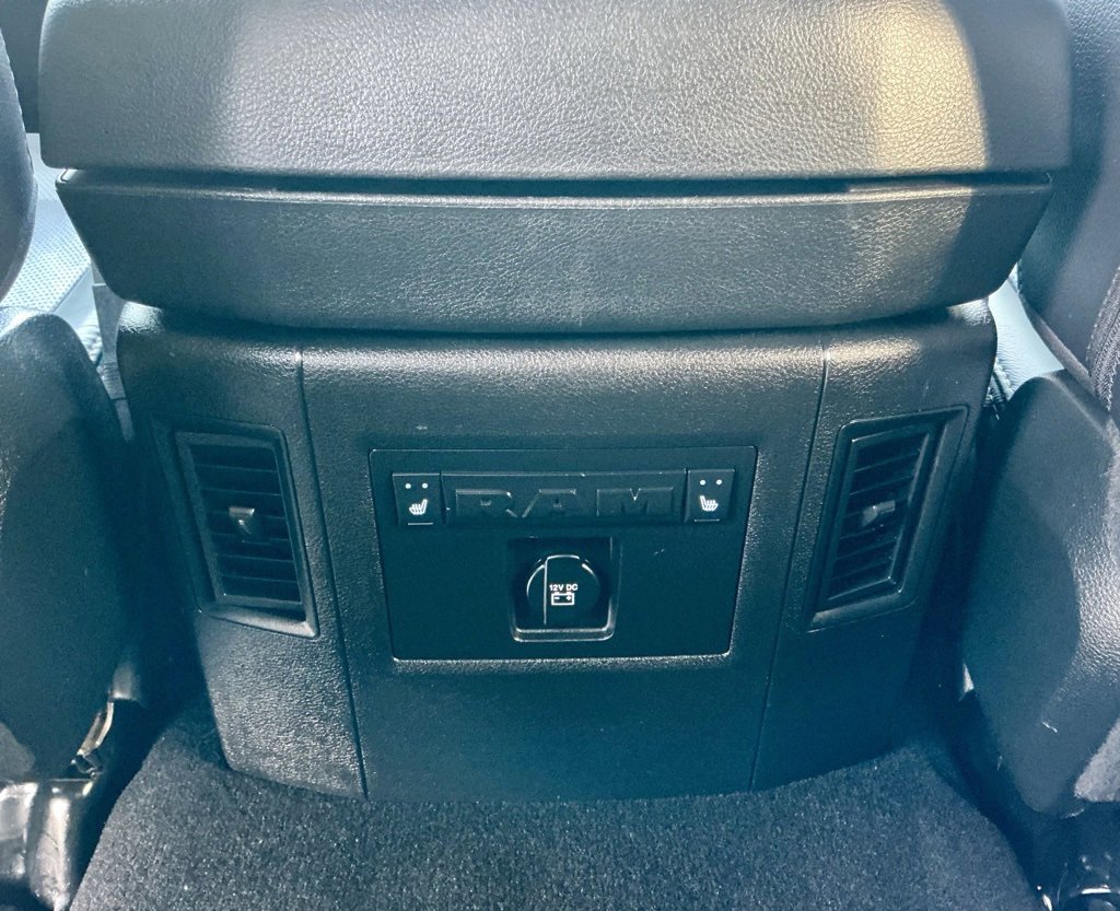 Used 2018 RAM 2500 Laramie w/ Convenience Group image 32