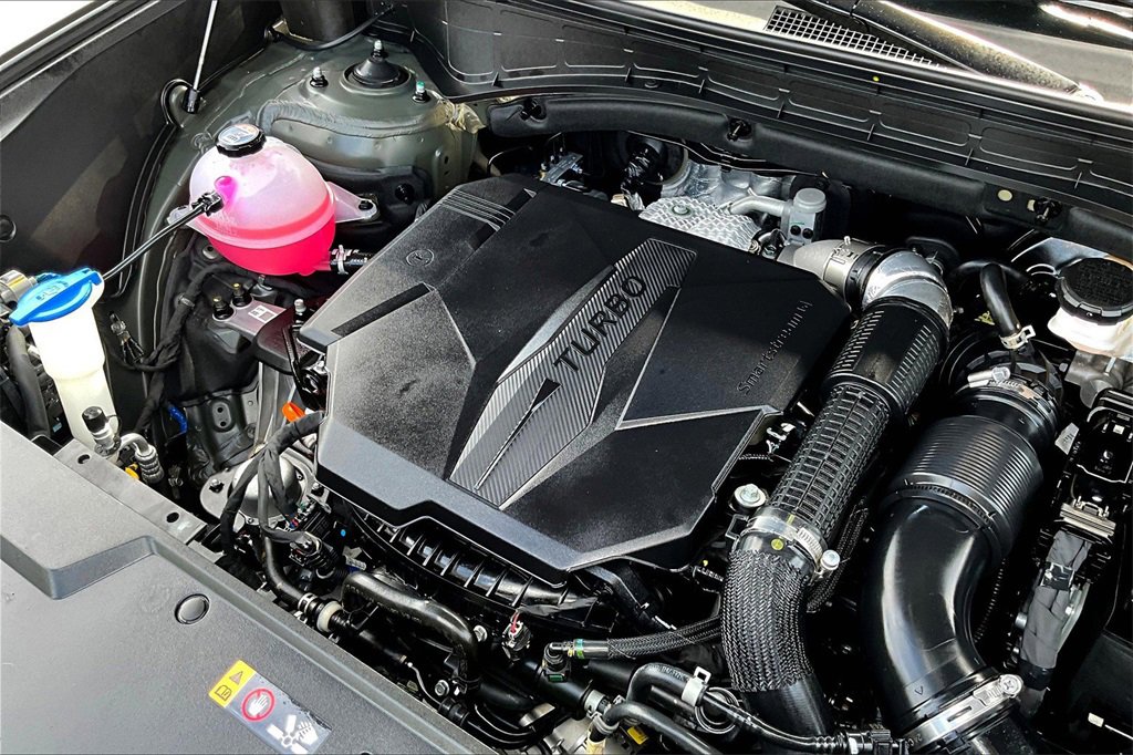 Used 2025 Hyundai Santa Fe Limited image 31