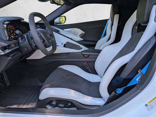 Used 2024 Chevrolet Corvette Stingray Preferred Cpe RWD image 15