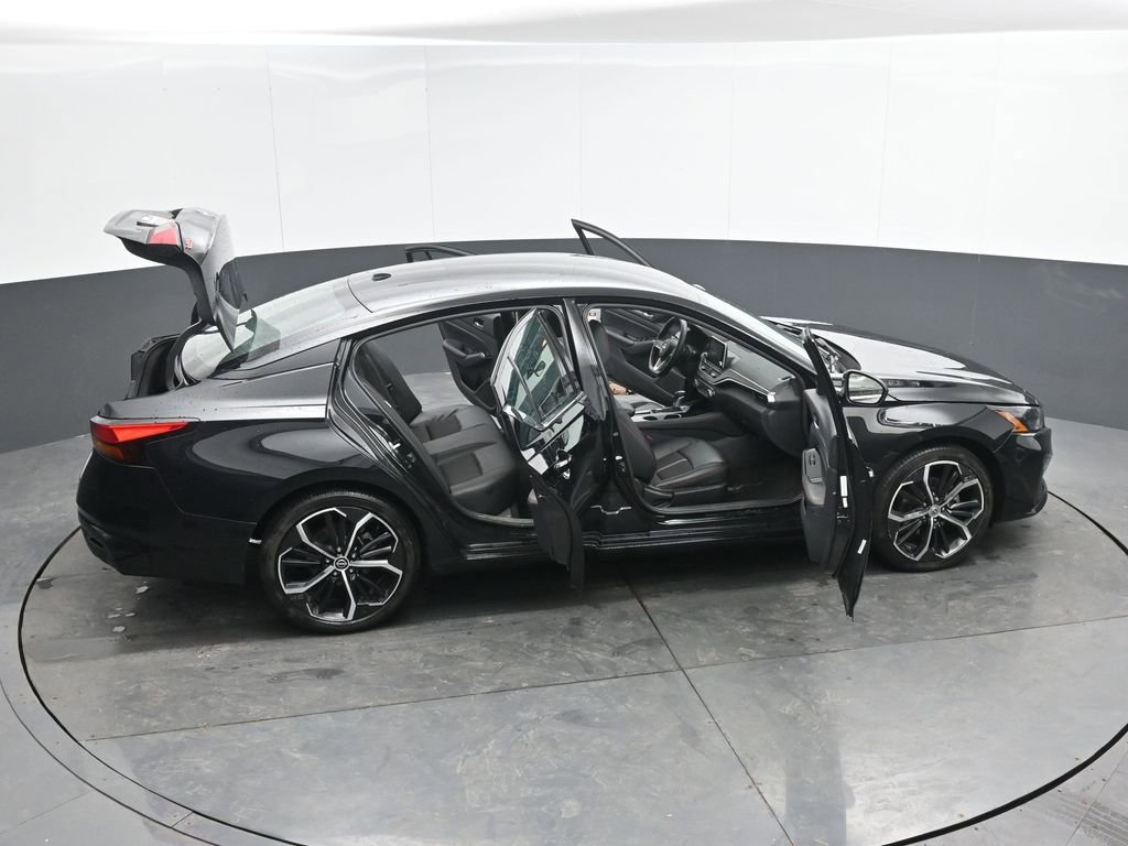 Used 2025 Nissan Altima 2.5 SR image 52